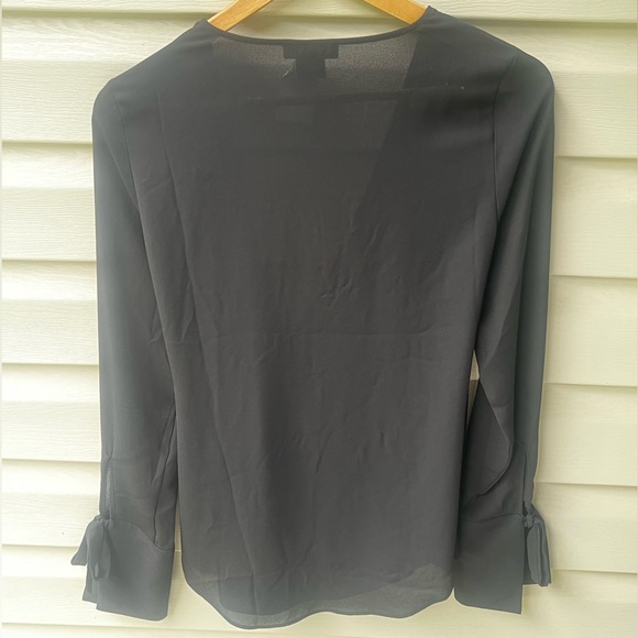 NWOT Nordstrom Trouvé Black Flowy Wrap Long Sleeve Blouse - Picture 8 of 8